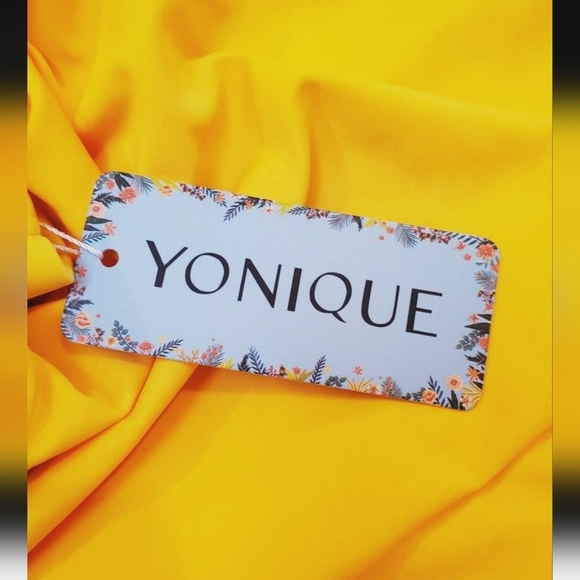 💚5/$25 NWT Younique Yellow Tummy Control Tankini Swimsuit Swim Top Size 18 - Picture 3 of 4